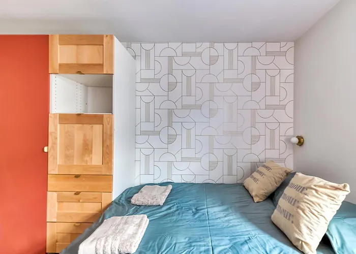 La Bulle Place Du Ralliement Анже